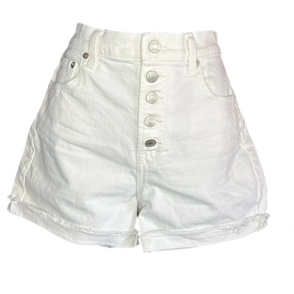 GAP women’s 4” short high rise white denim sz 27/4R preloved